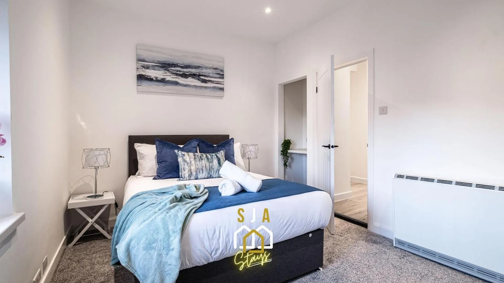 Holburn Hideaway - Sja Stays - Modern 2 Bed Apartment Aberdeen